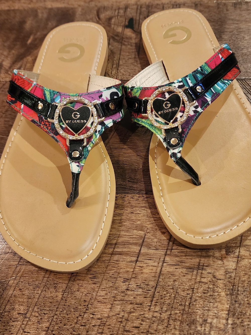 GUESS Multicolor Floral Thong Sandals